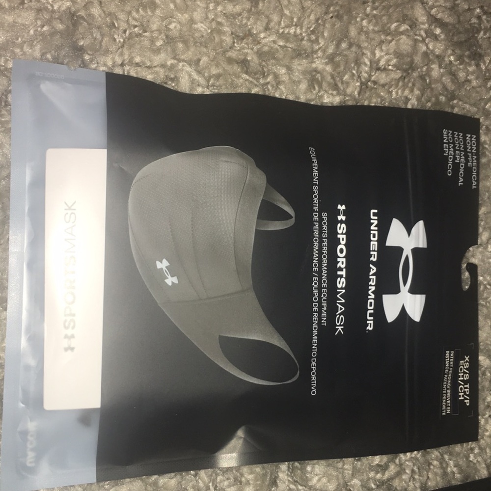 3 under armour sports masks